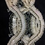 Paillettes et perles anciennes